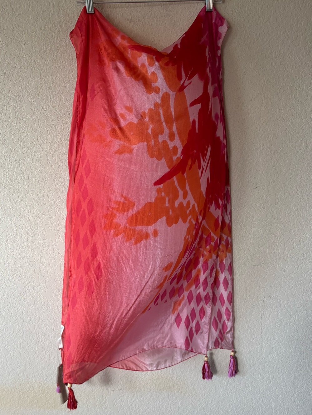 NWT Michael Stars 100% Silk Abstract Print Tassel Scarf‎ / Sarong 20”x72”